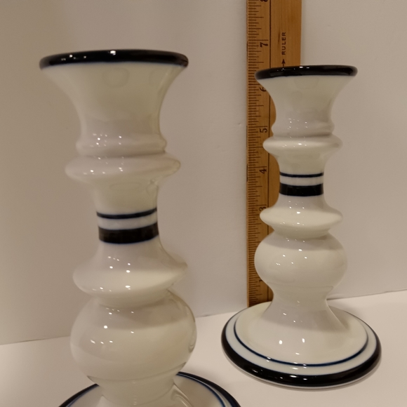 Vintage Dansk Bistro Christianshavn Candlesticks  Classic White Navy Blue Trim - Picture 2 of 7